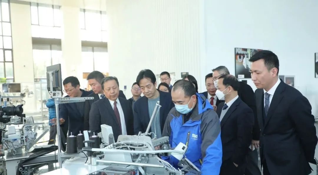 1679996894342145c2mz.jpg 5.jpg